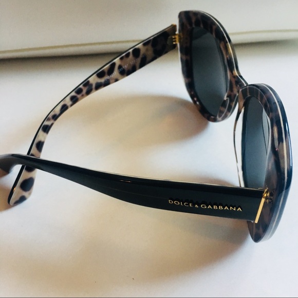 🛑SOLD🛑Dolce & Gabbana Sunglasses. - Picture 2 of 6